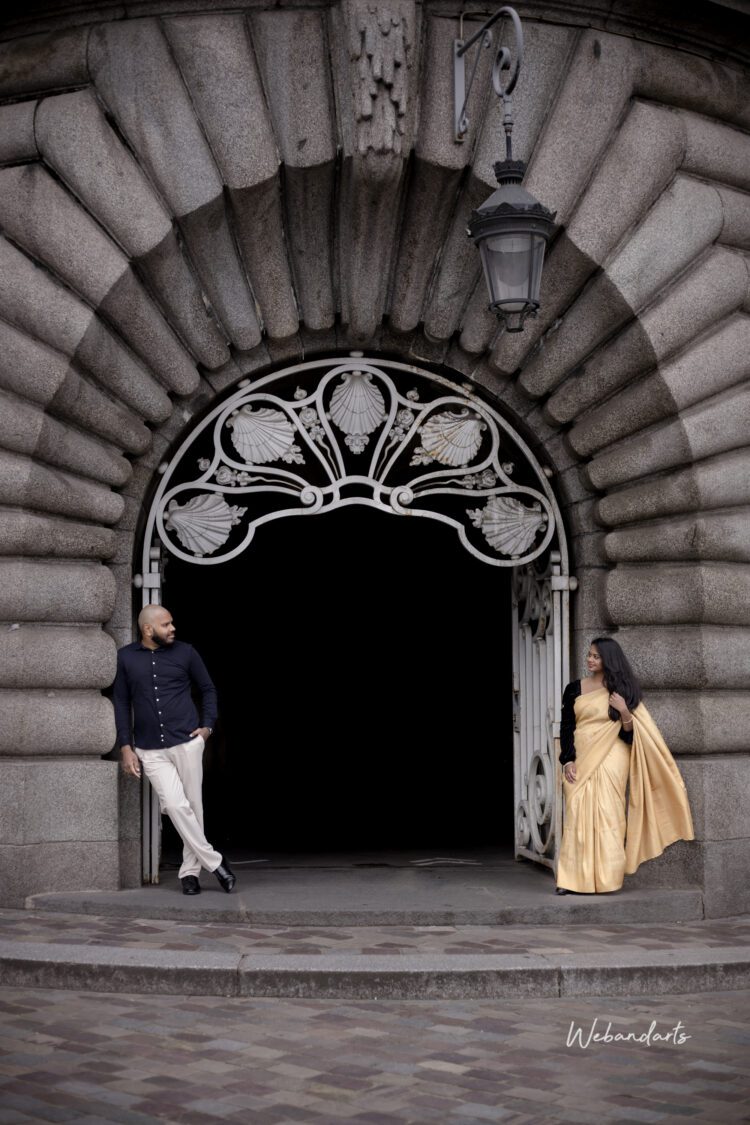 wedding couple outdoor paris eiffel tower