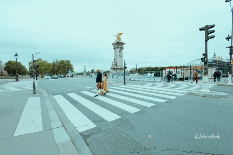 wedding couple outdoor paris eiffel tower