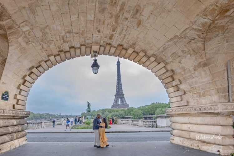 wedding couple outdoor paris eiffel tower