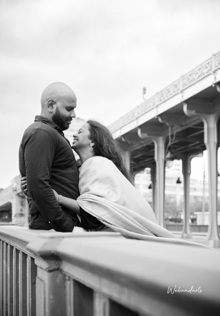 wedding couple outdoor paris eiffel tower
